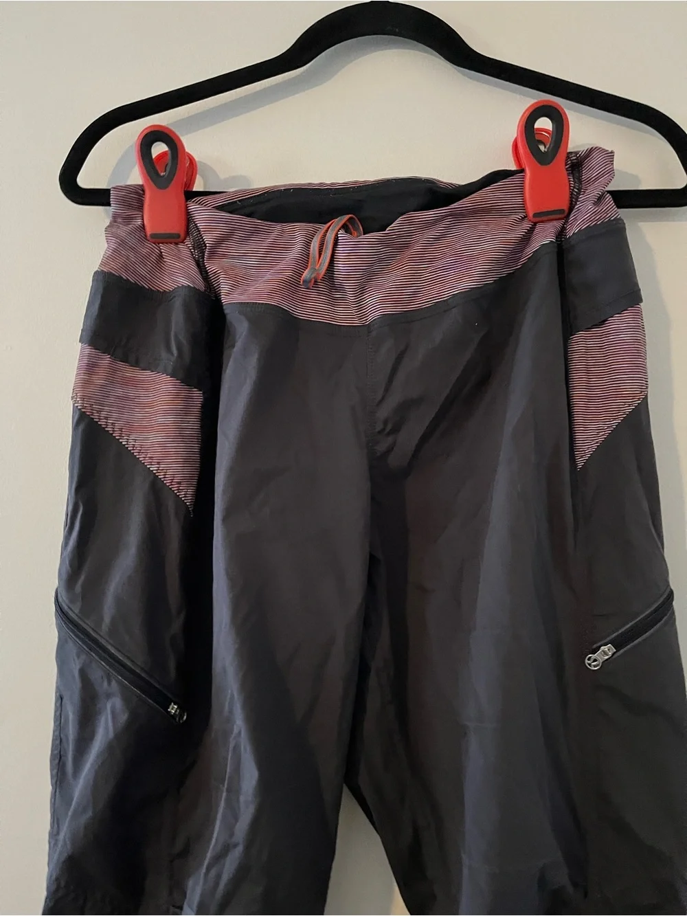 Lululemon Black Pink Jogger Track Pants 8 Outdoors Hiking Athletic Running